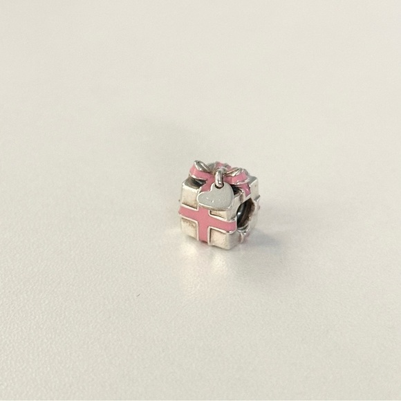 Pandora 925 Pink Enamel Wrapped With Love Gift Box Bow Ribbon Rare Bead Charm - Picture 2 of 6